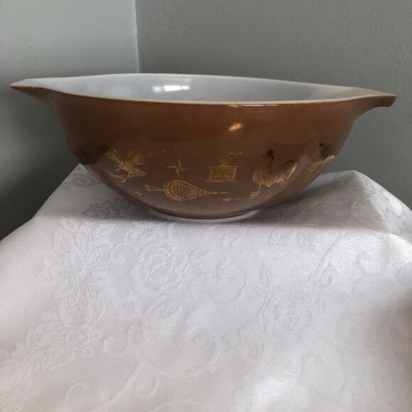 Vintage pyrex Early Americana Cinderella - Picture 10 of 10
